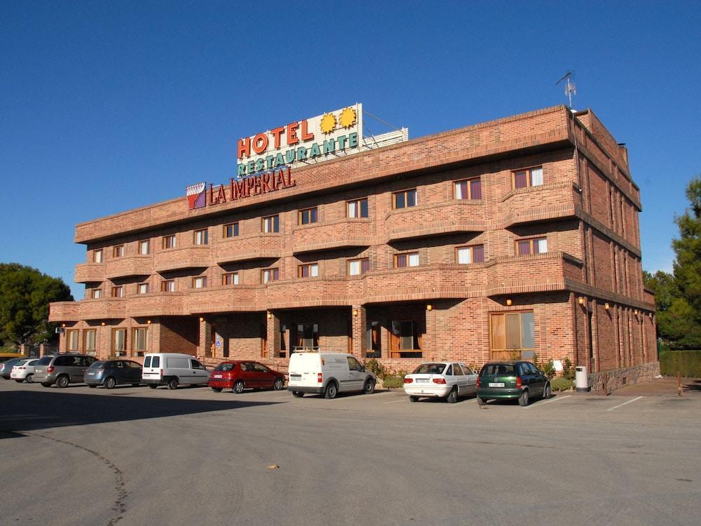 La Imperial Hotel Luceni Eksteriør billede